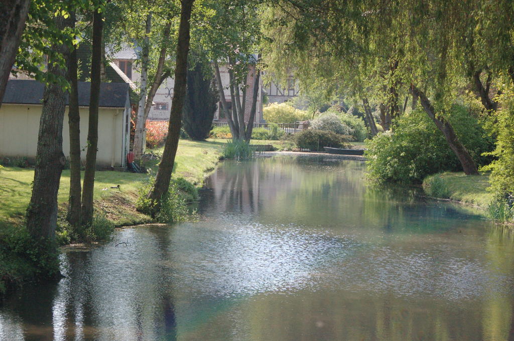 La Chaiserie La Croix-Saint-Leufroy Esterno foto